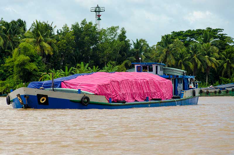 69 - Vietnam - delta del Mekong - barcos